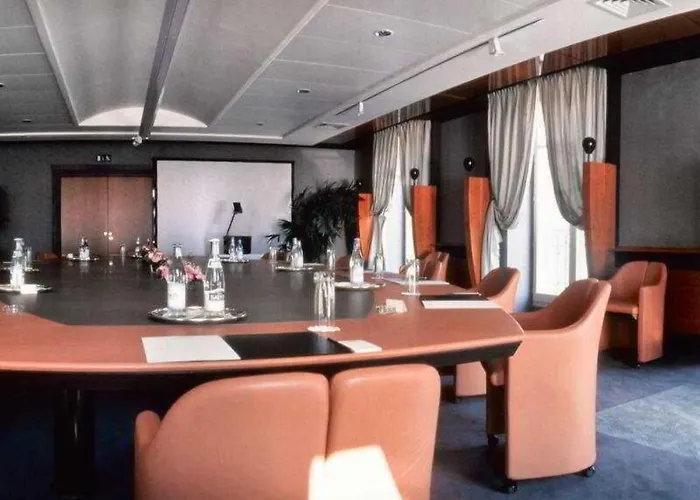 إمبيريال بالاس 4* آنسي