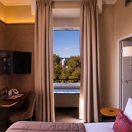 Imperial Palace Hotel 4*