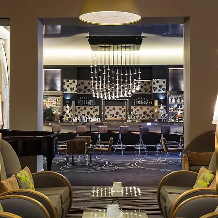 Imperial Palace 4*